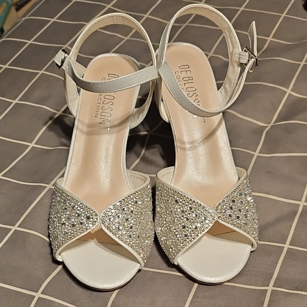 De Blossom Collection Women's Cream Sandals